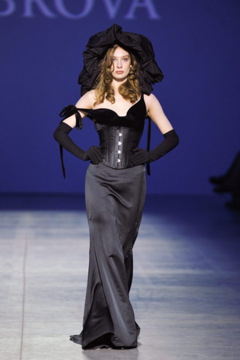 UKR 26-27 DO corset.jpg