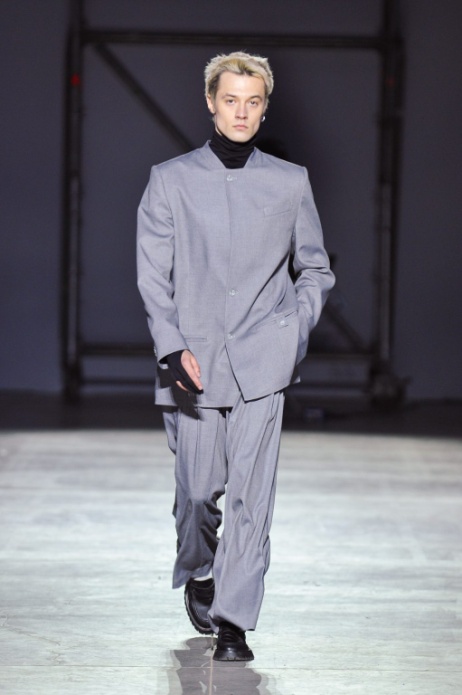 UKR 26-27 JK mens suit.jpg