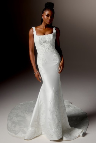 BRSG27 JA empre waist WWD.jpg