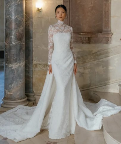 BRSG27 SR lg sleeves lace train.jpg