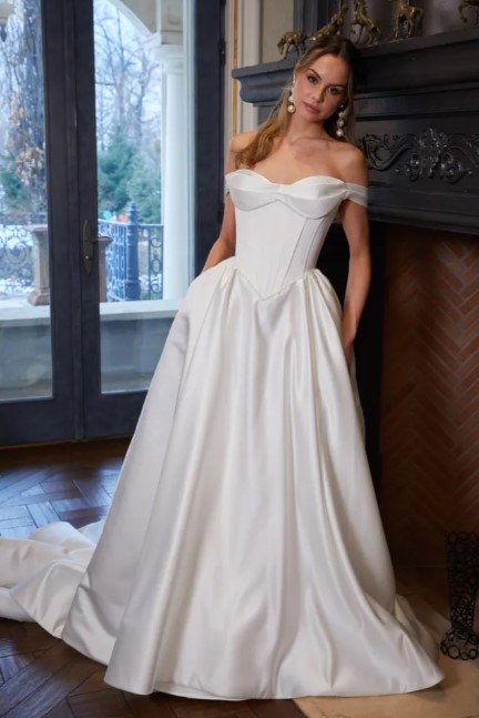 BRSG27 VR corset off shldr.jpg