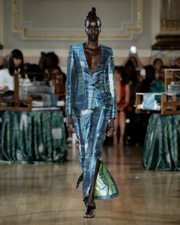 LOSS27 LB women blue silk.jpg
