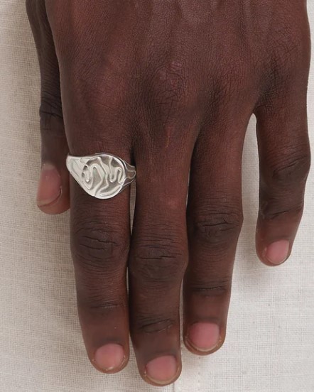 LOSS27 OC silver signet ring.jpg