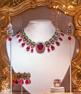 DG7-26 J ruby suite.jpg