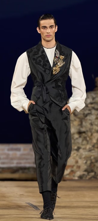 DG7-26 M silk suit.jpg