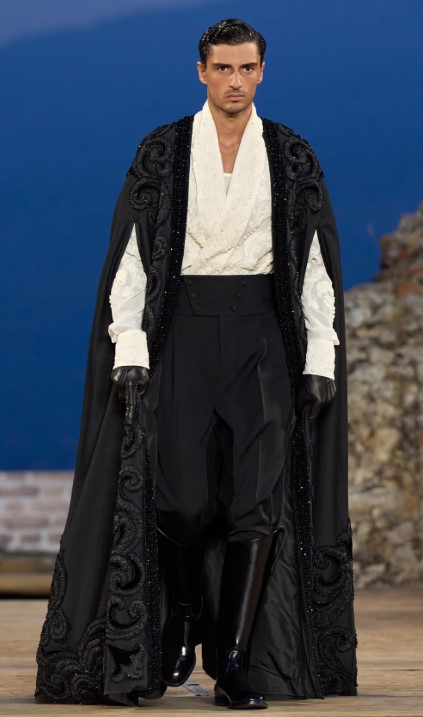 DG7-26 M zorro cape.jpg