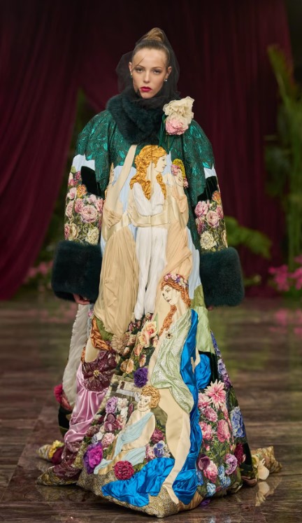 DG7-26 quilted cloak.jpg