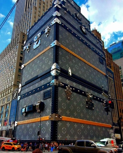 Summer Shopping in NYC: Top Designer Fashions, Stunning Jewelry, Luxury Accessories & Fabulous Eco-Friendly Surprises 47 SHNY-26 LV trunk bldg 5th ave uptoen.jpg