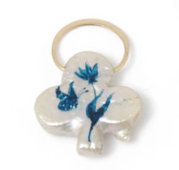 Summer Shopping in NYC: Top Designer Fashions, Stunning Jewelry, Luxury Accessories & Fabulous Eco-Friendly Surprises 79 SHNY-26 MJ hand p 3 leaf clov.jpg