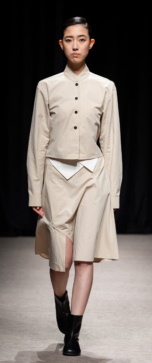 TOKSS27 WH skirt suit.jpg