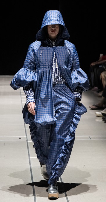 TOKSS27 WH statement makaing raingear.jpg