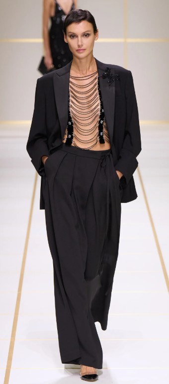Milan Spring/Summer 2027, New Trends Seen at Fashion Week, Are You Ready? 83 Milan27 AR chains.jpg