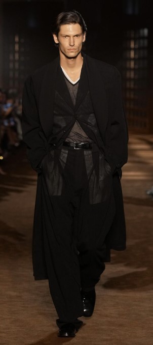 Milan Spring/Summer 2027, New Trends Seen at Fashion Week, Are You Ready? 30 Milan27 FG mens suit.jpg
