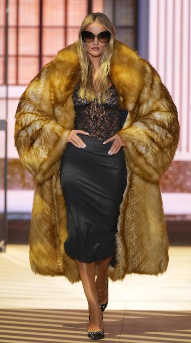 Milan Spring/Summer 2027, New Trends Seen at Fashion Week, Are You Ready? 18 Milan27 GU major fur.jpg