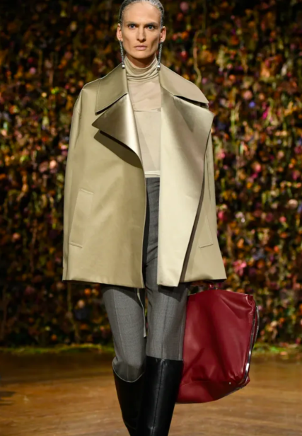 PARIS FASHION WEEK SPRING/SUMMER 2027 41 word image 137761 41