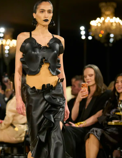PARIS FASHION WEEK SPRING/SUMMER 2027 42 word image 137761 42