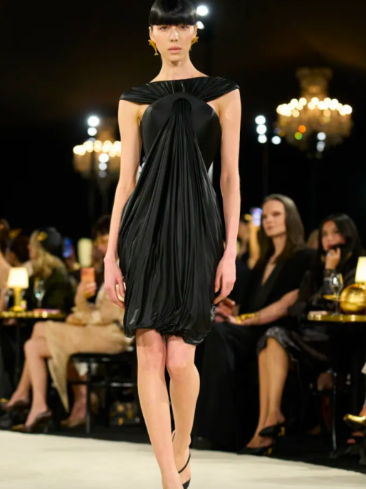 PARIS FASHION WEEK SPRING/SUMMER 2027 43 word image 137761 43