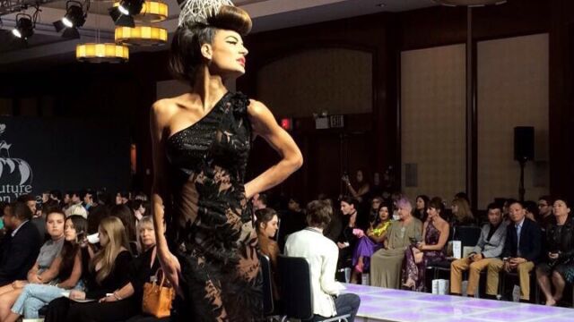 Model Runway 11 Model Runway 11