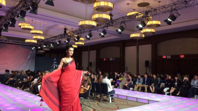 Model Runway 6 Model Runway 6