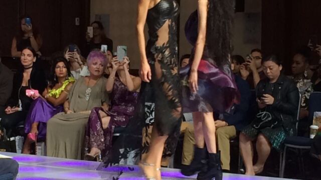 Modela Runway Modela Runway