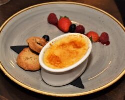 7 VanillaCremeBruleeDessert 7 VanillaCremeBruleeDessert